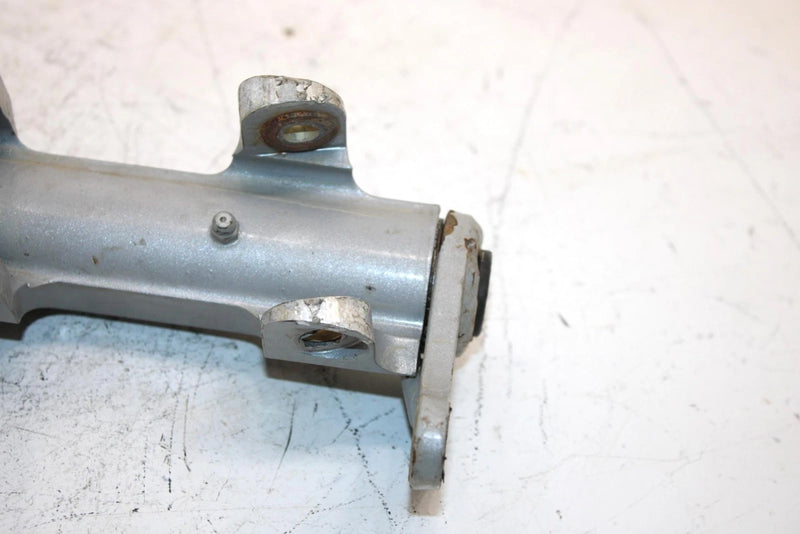 04 Arctic Cat Mountain Cat 600 Efi Oem Right Steering Knuckle 1703-328 SAS5