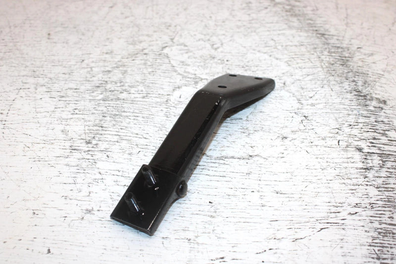 1997 Yamaha Venture Tr Oem Right Hood Hinge 88T-7714A-00-00 SY15