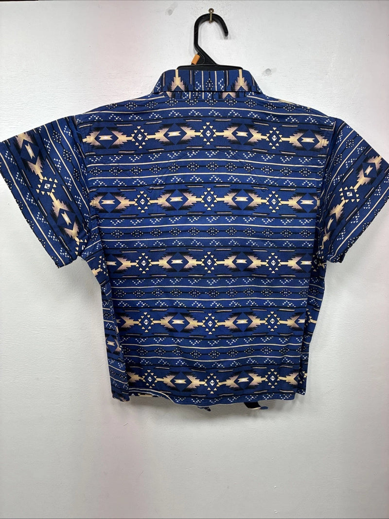 New Women’s Cumberland Blue Crop Top Short Sleeve Pearl Snap Medium LL-52