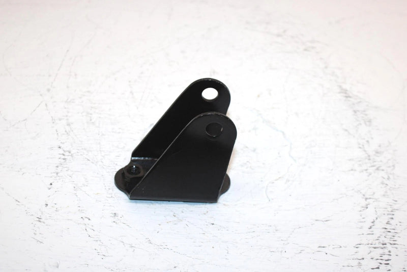 99 Yamaha  Bear Tracker Oem Top Engine Motor Mount Bracket 4XE-F1315-01-00 AY50