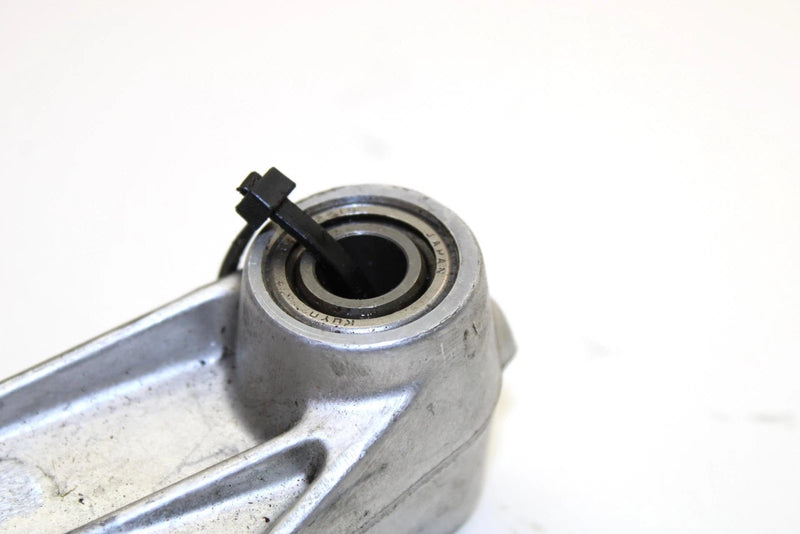 2005 Yamaha Rs Vector Oem Steering Pivot Arm 2 8FA-2389M-00-00 Q2497