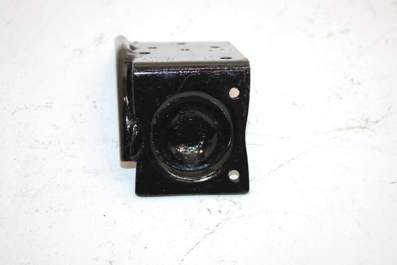 90 Polaris 650 Oem Muffler Bracket 1011582 Q5117