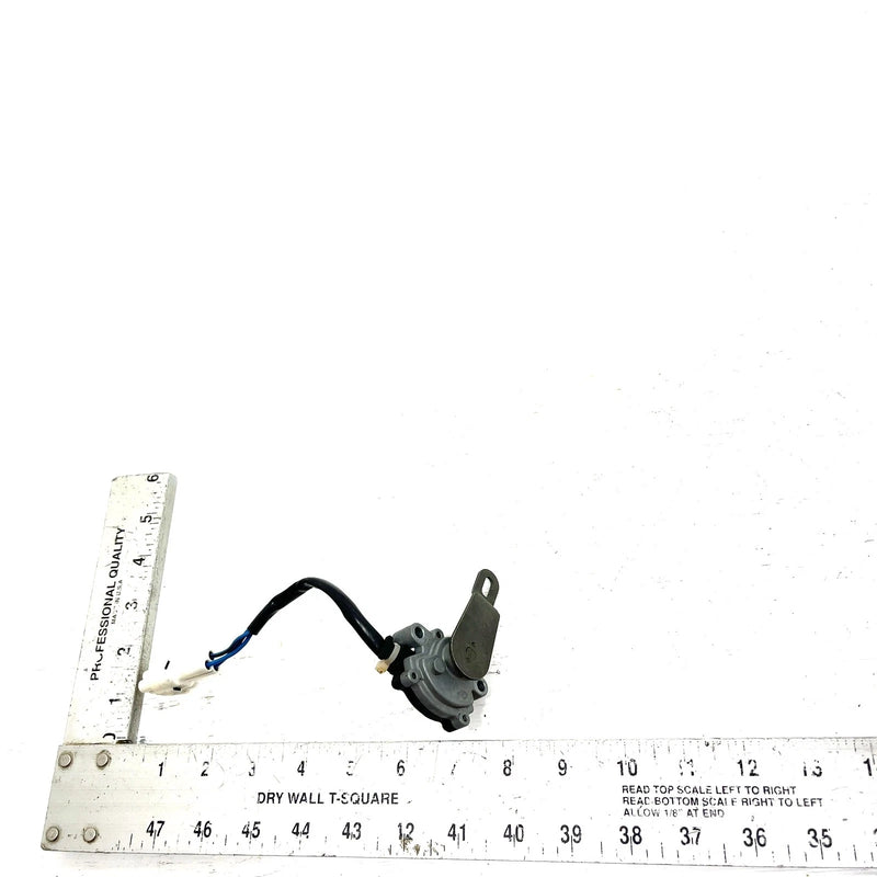 2002 Suzuki Quadrunner 500 LTF500F 4x4 OEM Reverse Switch 37600-09F00 AS37
