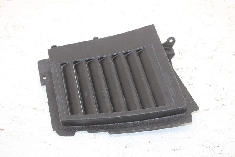 1992 Yamaha Exciter Ii Le Oem Left Louver 8X9-77131-00-00 SY126