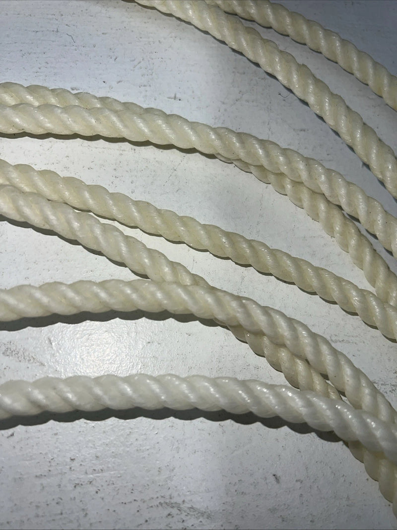 New Tough 1 White Lariat 7/16” X 30” Med Lay Rope #58-256-0-0 U-15