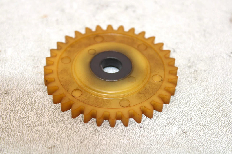 2001 Yamaha  Raptor 660r Oem Oil Pump Drive Gear 3AJ-13325-00-00 AY33