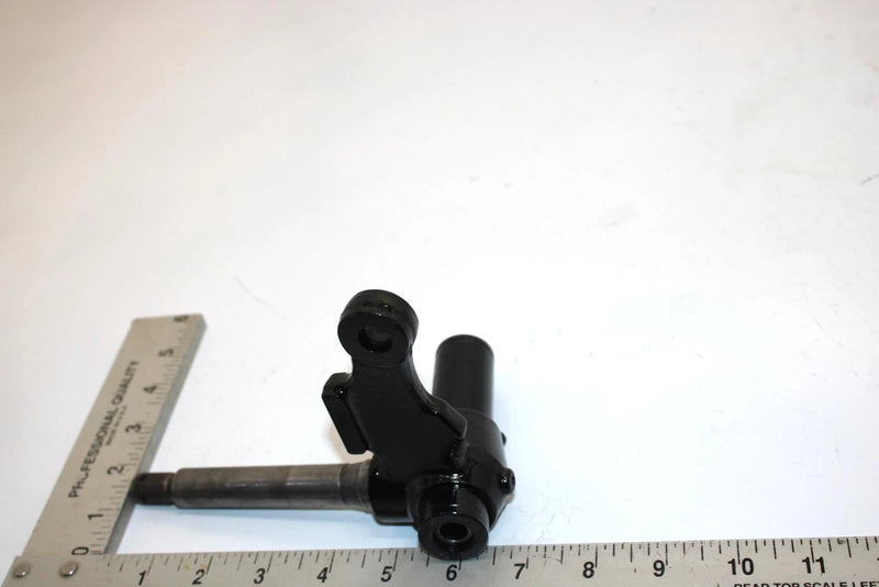 86 Yamaha  Moto 4 Yfm200dxs Oem Right Steering Knuckle 59V-23502-01-00 AY2