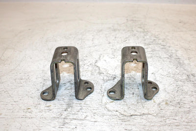 97 Yamaha Vmax700 Triple Oem Front Upper Mount Bracket Pair 8CH-21415-00-00 SY10