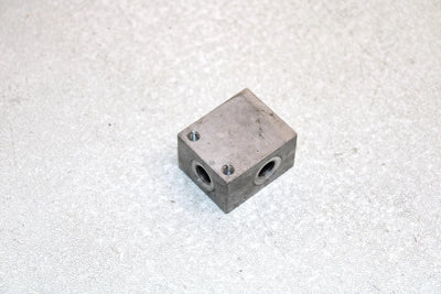 02 Polaris Magnum 325 4x4 Oem Brake Cross Fitting 7052292 Q3316