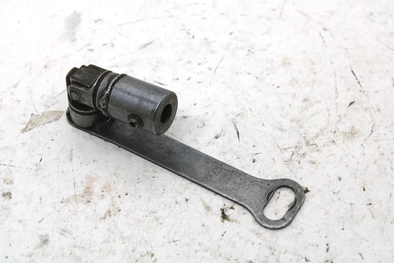 1994 Yamaha Vmax 600 St Oem Right Stabilizer Arm Joint 8AB-2385M-00-00  SY73
