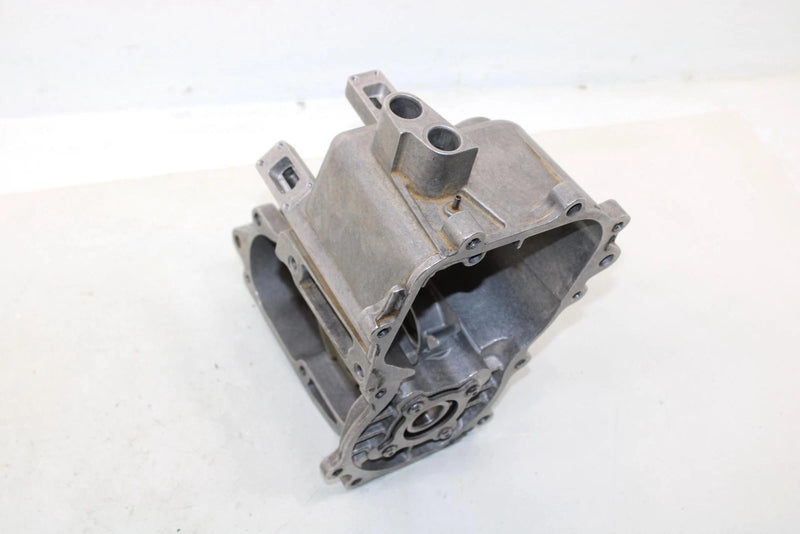 2000 Polaris Magnum 325 Main Transmission Case 3233902 AP2