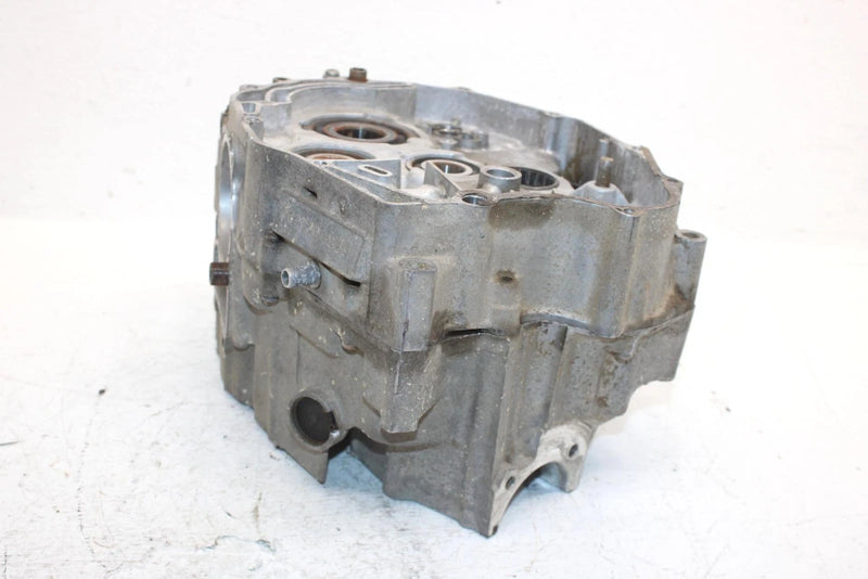 1990 Yamaha  Moto 4 Oem Crankcase 3GH-15100-00-00 AY5