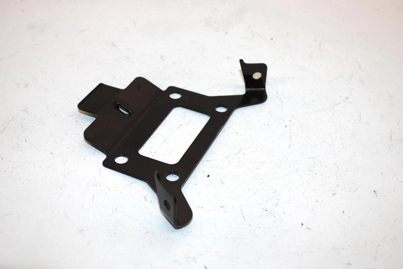 03 Bombardier Quest 650 Oem Handlebar Cover Support 709400077 AB1.1