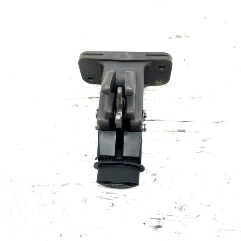 00-02 Yamaha WaveRunner GP1200 OEM Hatch Lid Lock F0X-6517C-00-00 JY28