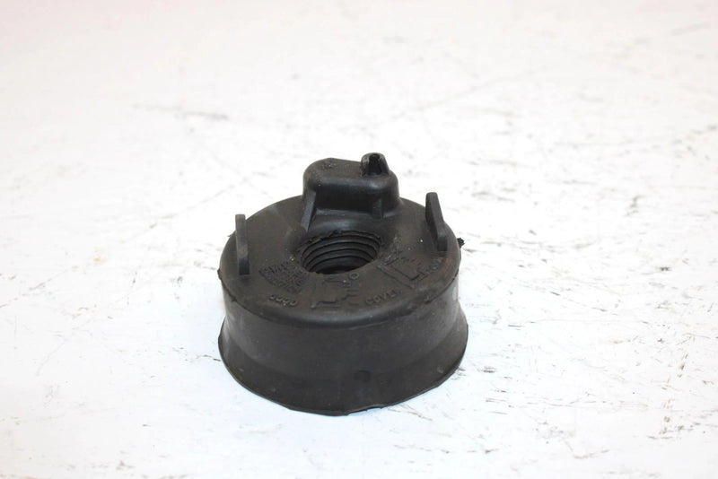 1992 Arctic Cat Jag Oem Headlight Bulb Cap 0609-114 SA45
