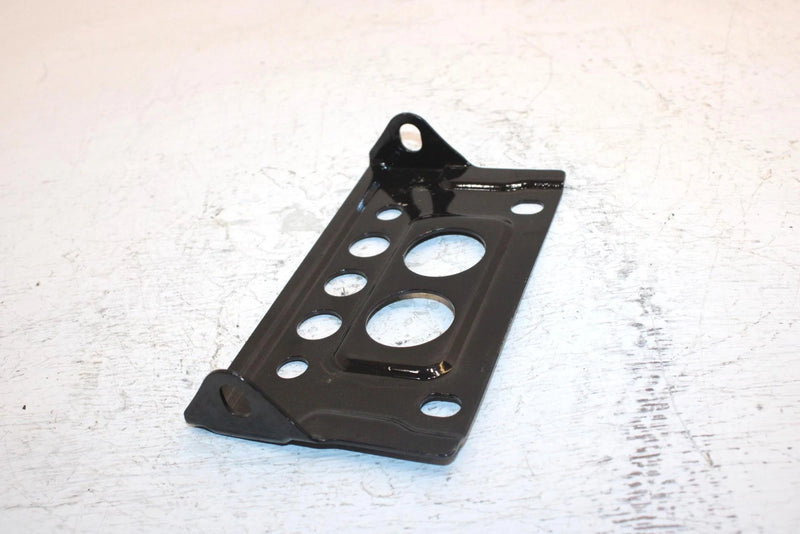 2003 Bombardier Quest 500 Oem Front Diff Mount Bracket 705400068 AB13