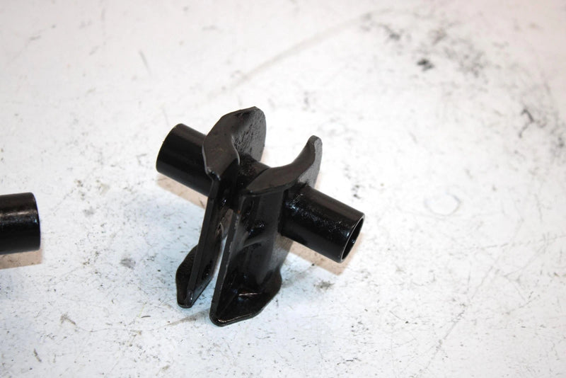 94 Arctic Cat Ext 580 Efi Oem Cross Axle Brace Pair 0704-201 Q2048