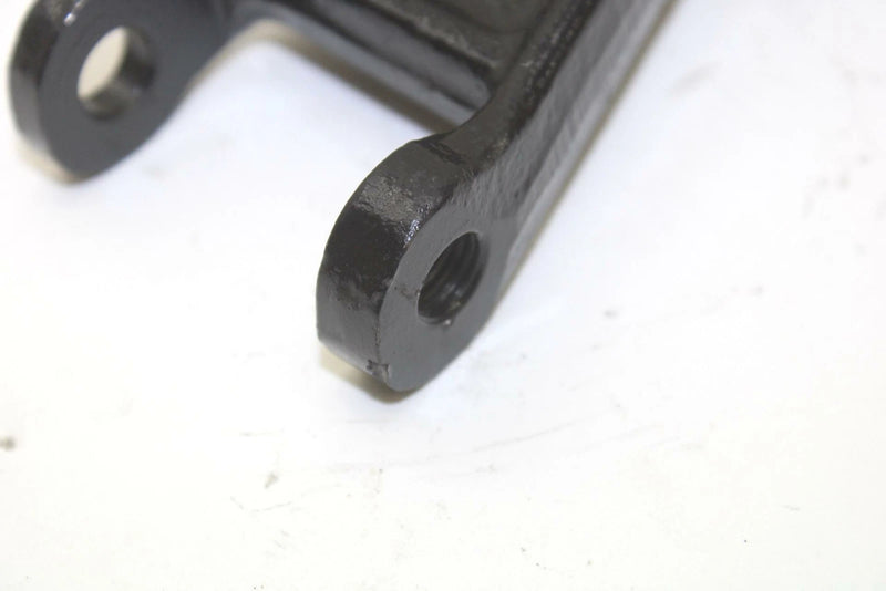 85 Yamaha Phazer OEM Lower Left Spindle Arm 8V0-2382F-02-00 SY42