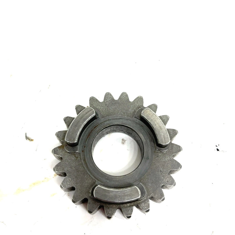 1990 Yamaha Moto 4 OEM 22T Middle Driven Gear 2VA-17583-01-00 AY51