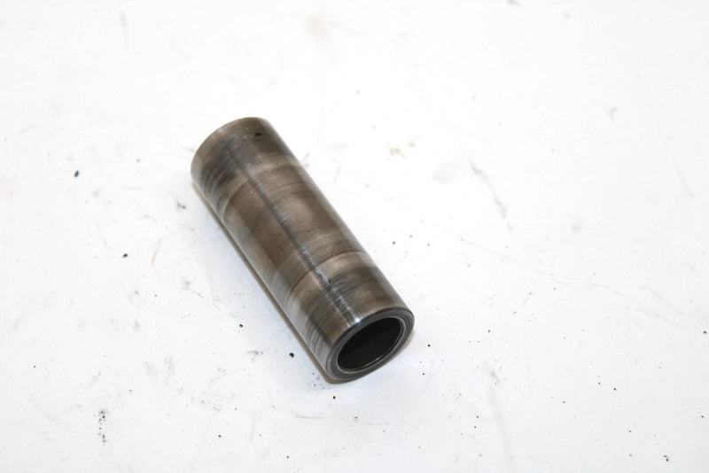1992 Yamaha Exciter Ii Le Oem Wrist Pin Pair 8H8-11633-00-00 Q3828