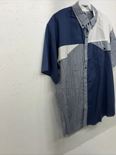 New Men’s Blue Cowboy Threads Short Sleeve Button Up Shirt. Large S-15