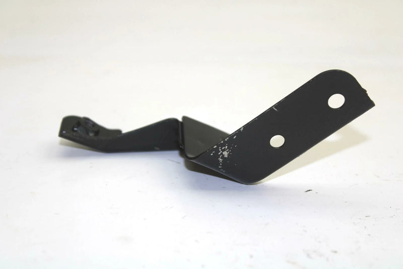 Yamaha OEM Left Hood Bracket 82m-2196f-00-00 Q5190