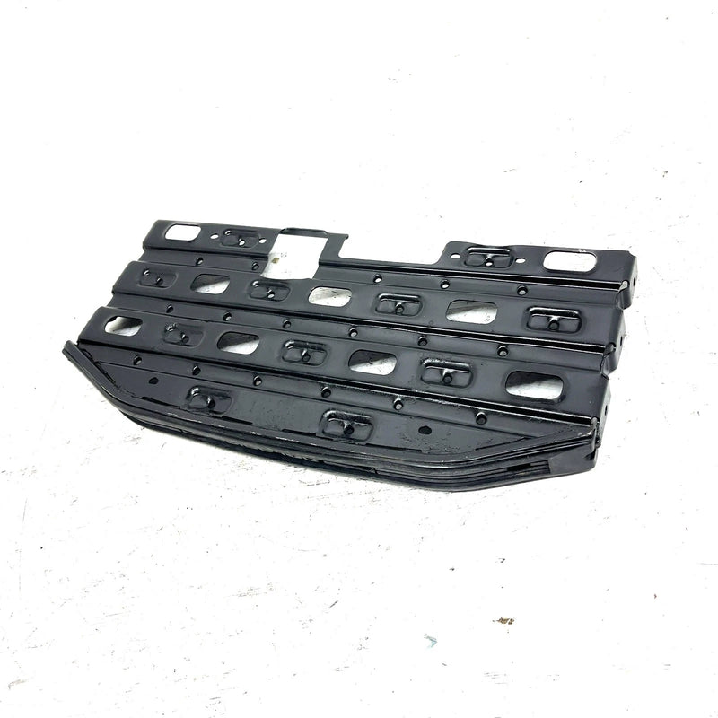 95-98 Polaris Magnum 425 4X4 OEM Right Footrest 1040351-067 AP232