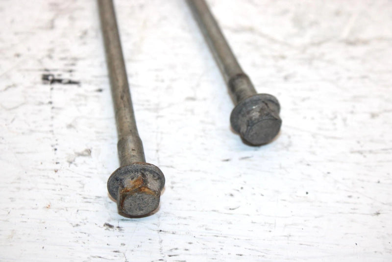 1990 Yamaha  Moto 4 Oem Flange Bolt Pair 90105-08160-00 90105-08195-00 AY5