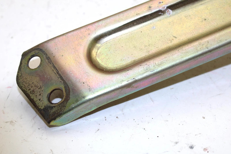 Yamaha Oem Right Front Bumper Brace 8CR-21959-10-00 Q4236
