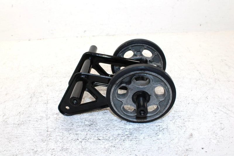 1996 Yamaha Vmax 600 Oem Front Skid Bracket Set 8AX-47418-00-00 SY29