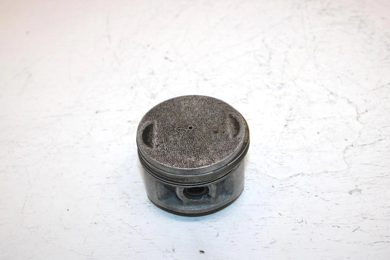 1986 Yamaha  Moto 4 Oem 68mm Piston 21V-11631-00-Y0 AY7