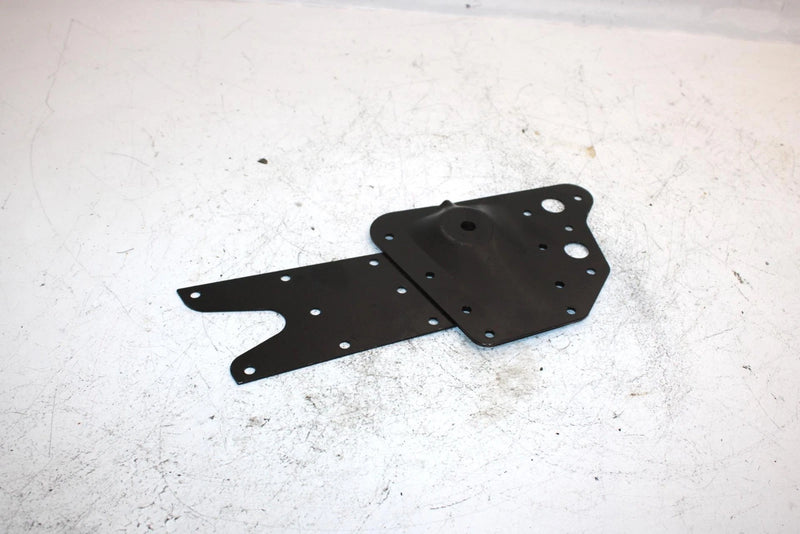99 Polaris Xlt Touring Oem Right Suspension Bracket 1012440-067 SP46