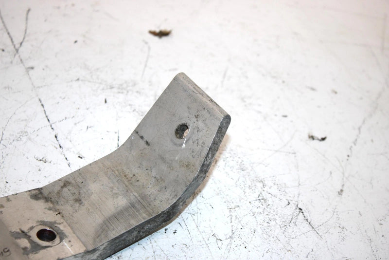 99 Polaris Xc 500 Oem Right Engine Motor Mount Plate 5131877 Q3936
