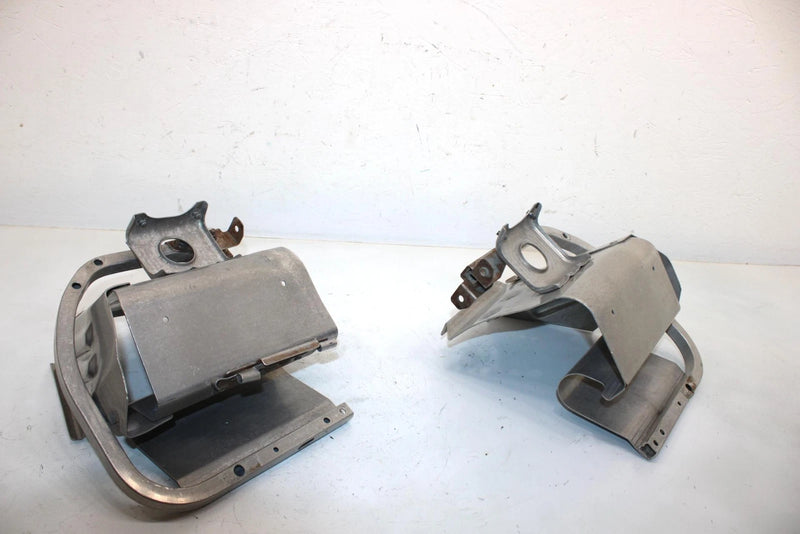 94 Yamaha Vmax500 Le Vx500eu Oem Footrest Reinforcement Set 8AB-21926-00-00 SY30
