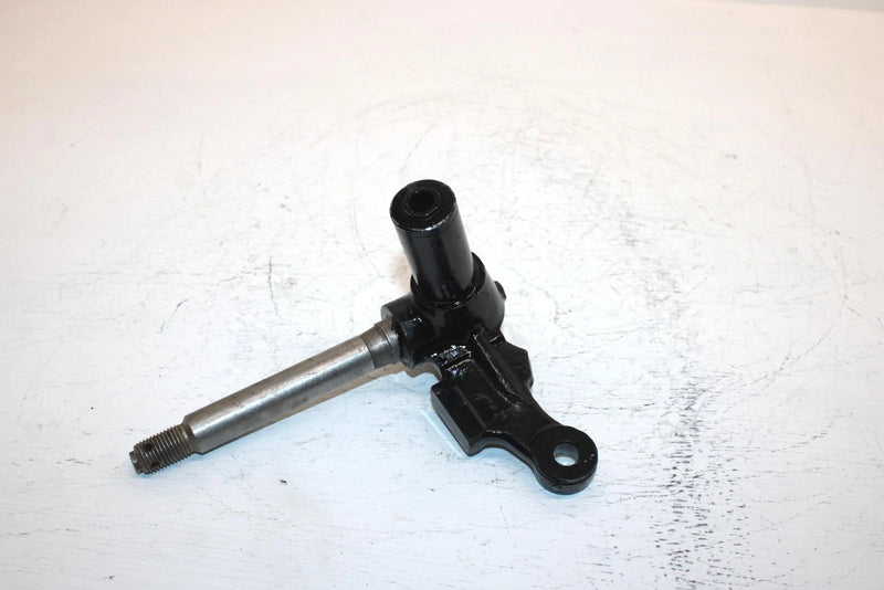 1986 Yamaha  Moto 4 Oem Right Steering Knuckle 59V-23502-01-00 AY7