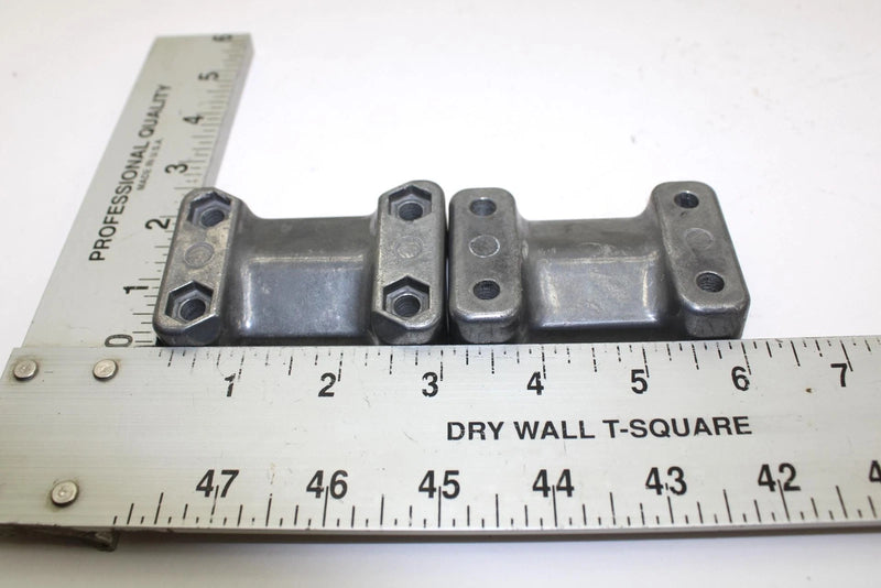 05 Polaris Sportsman 700 EFI OEM Handlebar Clamp  5631972 5631973 Q2521
