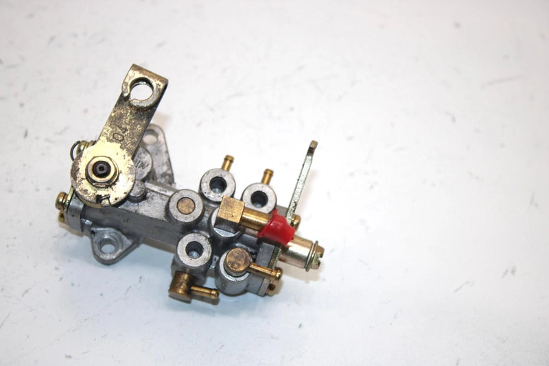 99 Polaris Xc 500 Oem Engine Oil Pump 2540057 Q1932