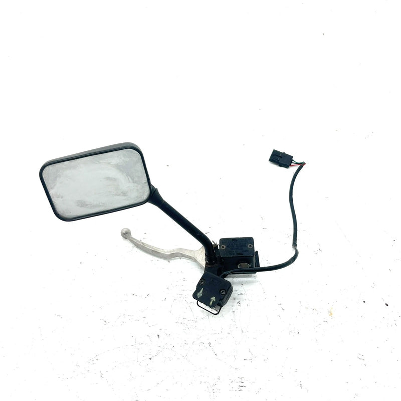 07 Can-Am Outlander 650 4x4 XT OEM Front Master Cylinder W/Mirror 705600844 AB17