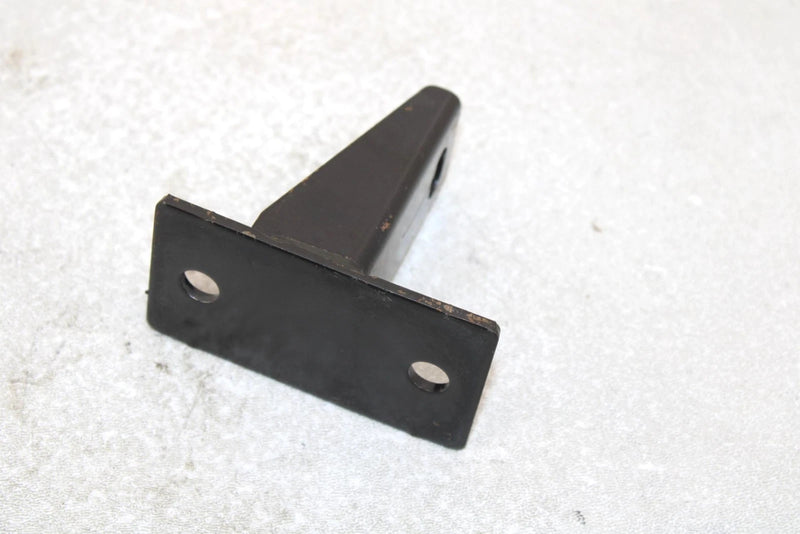 00 Polaris Trail Blazer  Oem Front Engine Mounting Bracket 1040687-067 Q3974