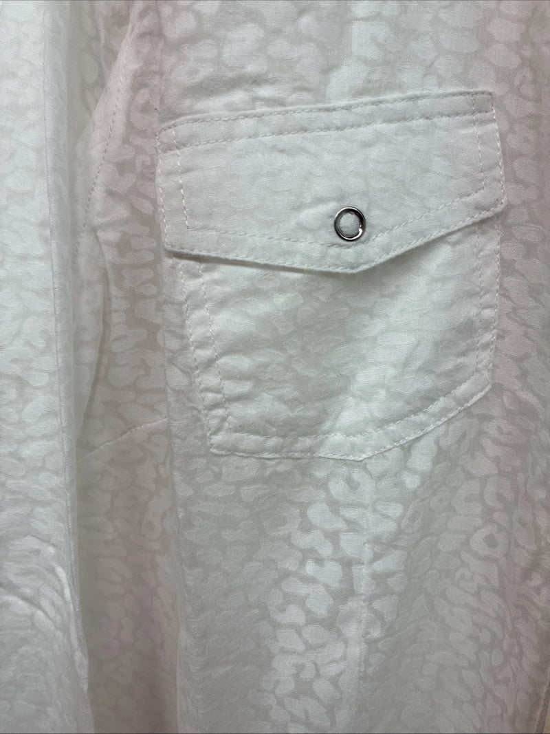New Women’s Cumberland White Cheetah Print Long Sleeve Pearl Snap Medium LL-77