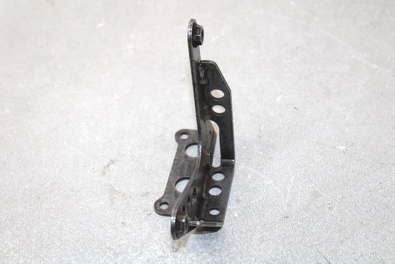 2000 Yamaha  Grizzly Oem Shifter Bracket 5GT-18431-00-00 AY35