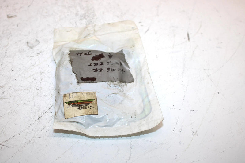 96 Arctic Cat Z 440 Nos Steering Post Hood Plug 0616-491 SAS7