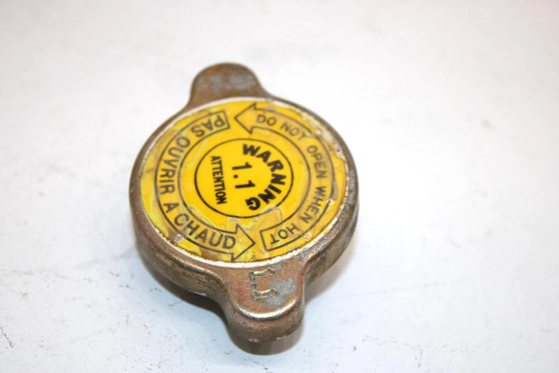 03 Bombardier Quest 650 Oem Radiator Cap 709200033 709200207 AB1