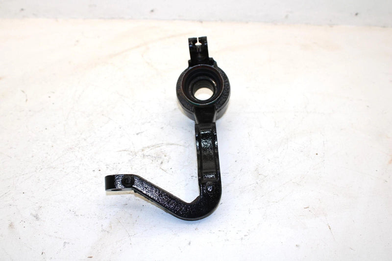 2004 Bombardier Out Lander Oem Front Right Knuckle 709400133 AB12