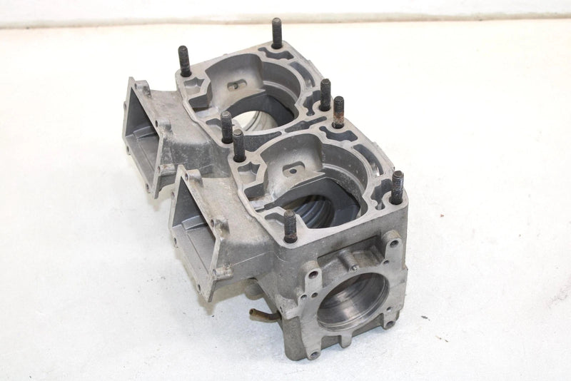 05 Polaris Xc Sp 700 Oem Engine Block Crankcase 2202233 SP204