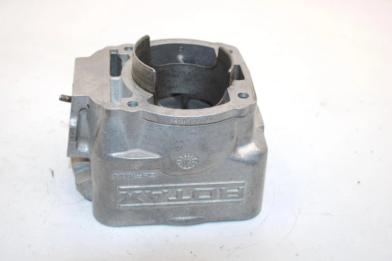 96 Ski-doo Formula Sls 500 Oem Cylinder W/ Broken Stud 420923145 SSS