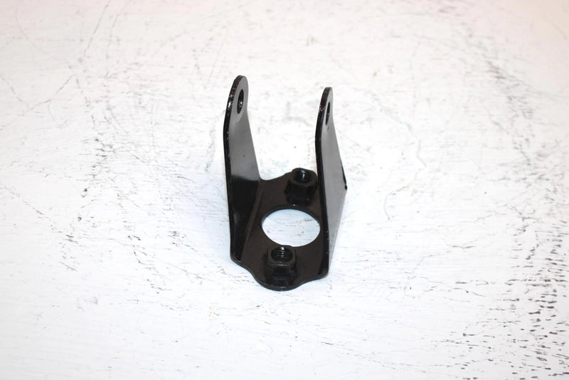 99 Yamaha  Bear Tracker Oem Top Engine Motor Mount Bracket 4XE-F1315-01-00 AY50