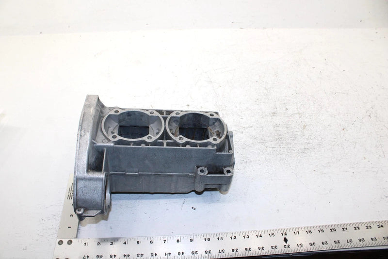 1990 Yamaha Phazer Ii Oem Crankcase  88T-15100-01-00 SY16