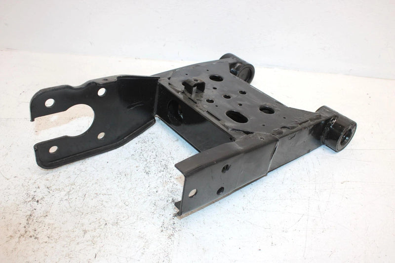 2002 Polaris Magnum 325 Oem Swingarm 1541577 AP151