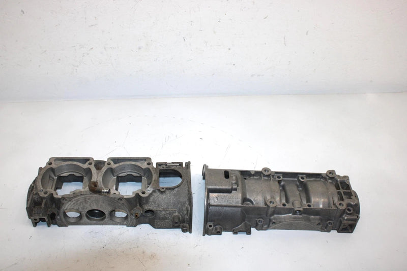 96 Ski-doo Mach 1 Oem Crankcase Assy 420887515 SSS1